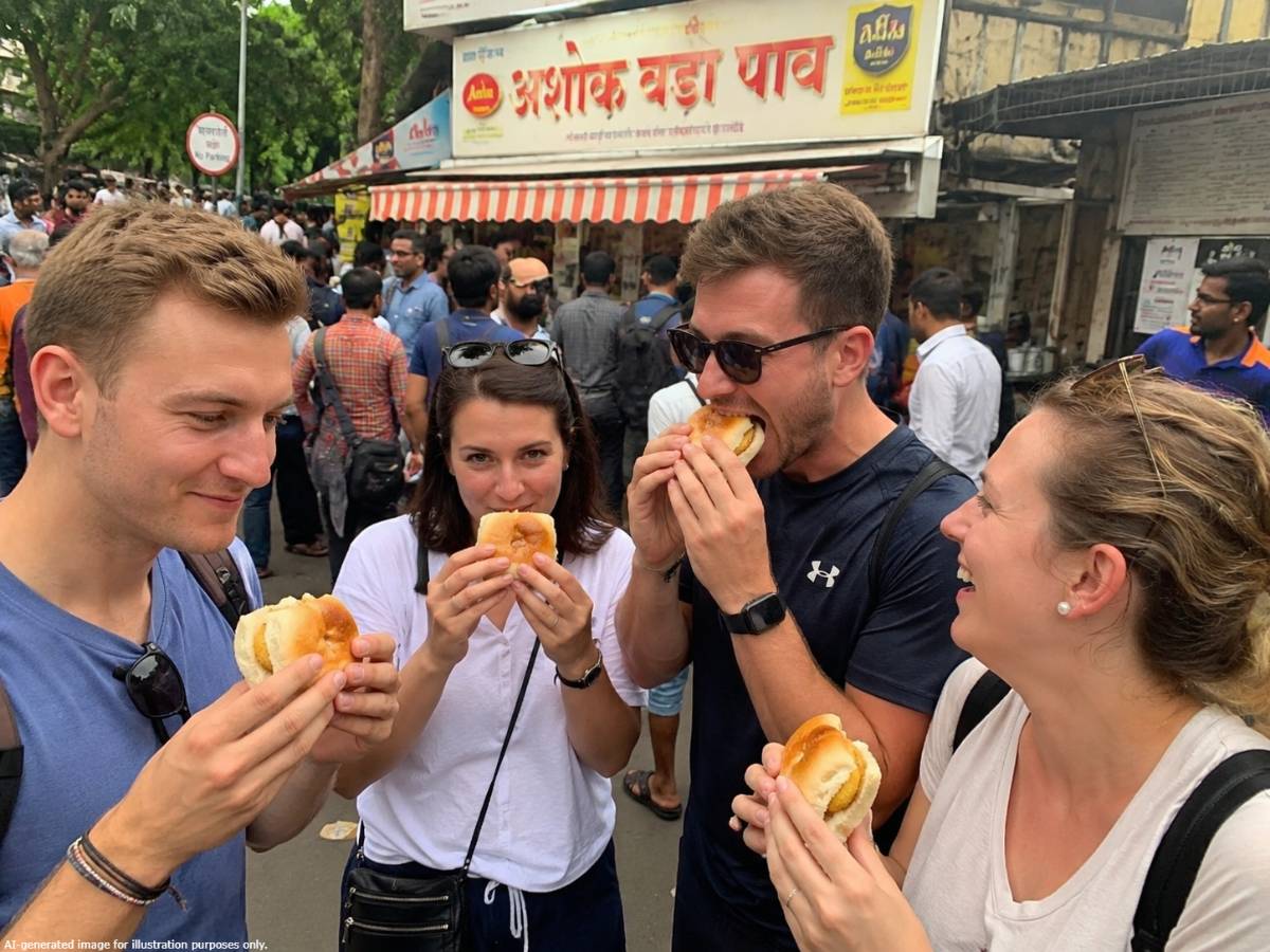 vada pav street food indian burger